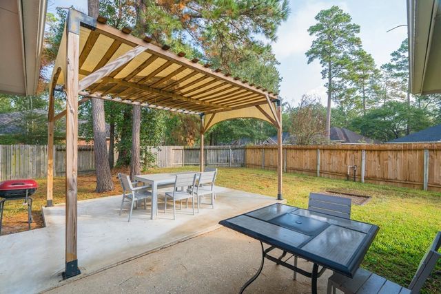 46 S Wynnoak Circle, The Woodlands, TX 77382