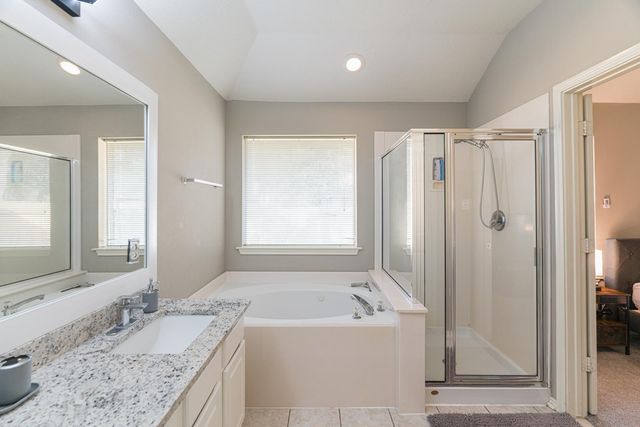 46 S Wynnoak Circle, The Woodlands, TX 77382