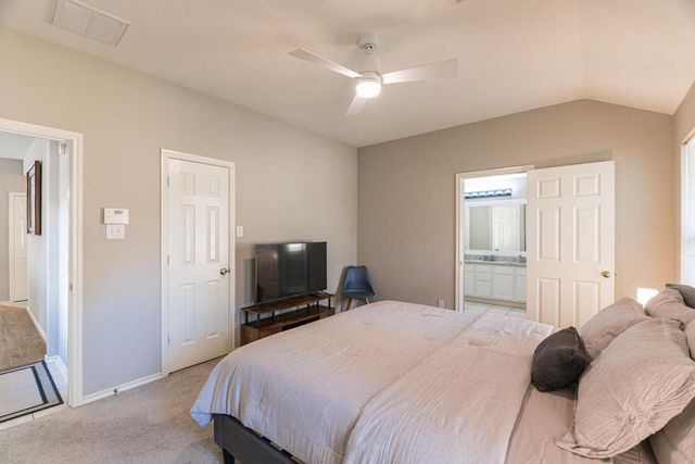 46 S Wynnoak Circle, The Woodlands, TX 77382