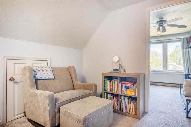 14 Vine St, Oxford, MA 01540