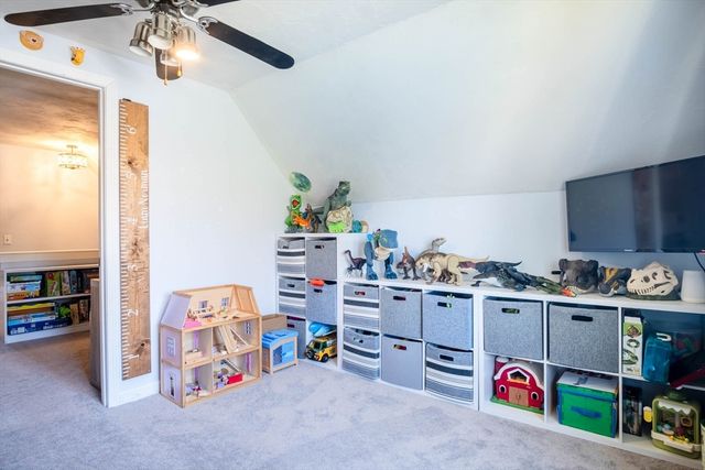 14 Vine St, Oxford, MA 01540