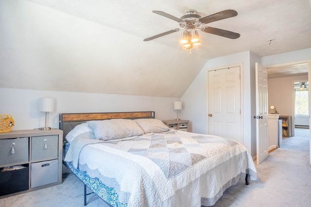 14 Vine St, Oxford, MA 01540