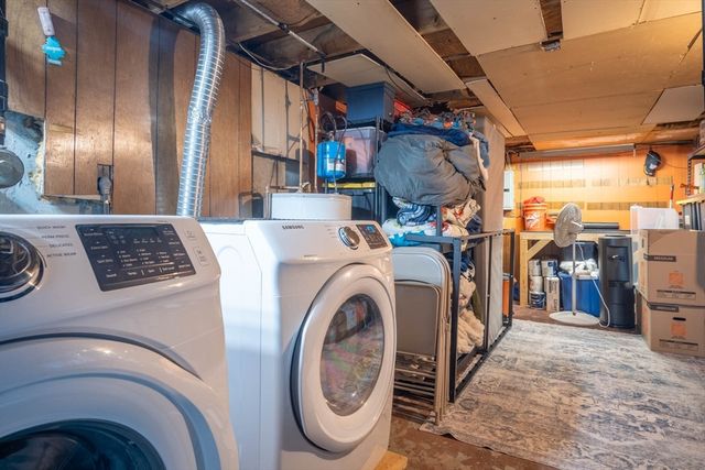 14 Vine St, Oxford, MA 01540