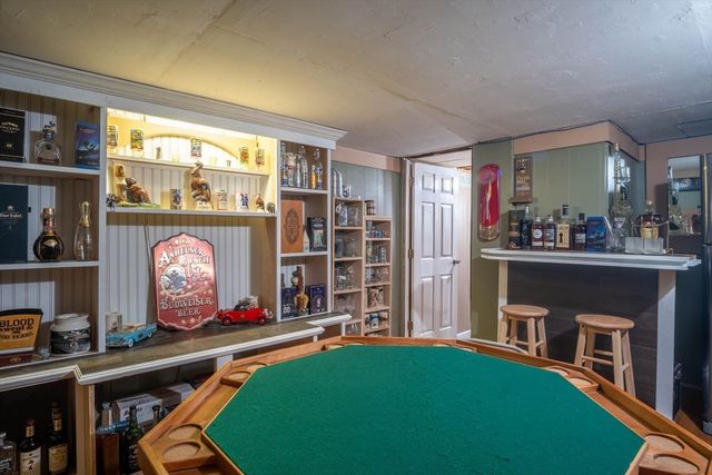 14 Vine St, Oxford, MA 01540