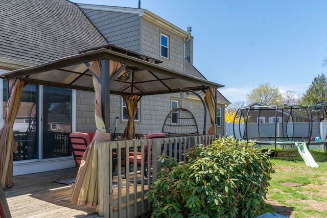 14 Vine St, Oxford, MA 01540