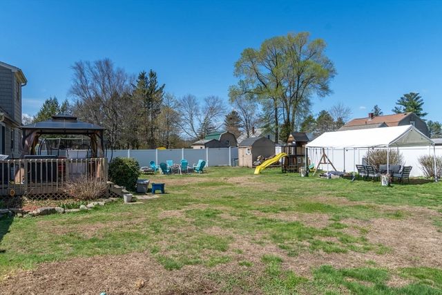 14 Vine St, Oxford, MA 01540