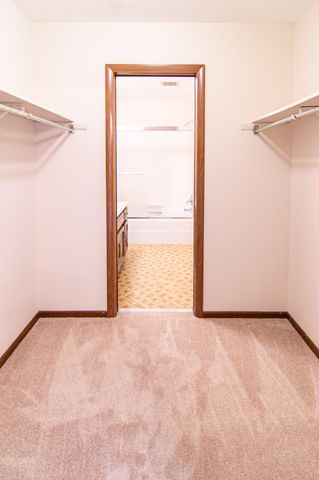 2690 Oxford Street N 247, Roseville, MN 55113