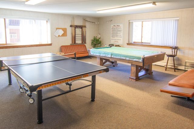 2690 Oxford Street N 247, Roseville, MN 55113