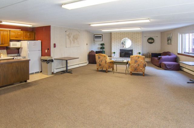 2690 Oxford Street N 247, Roseville, MN 55113