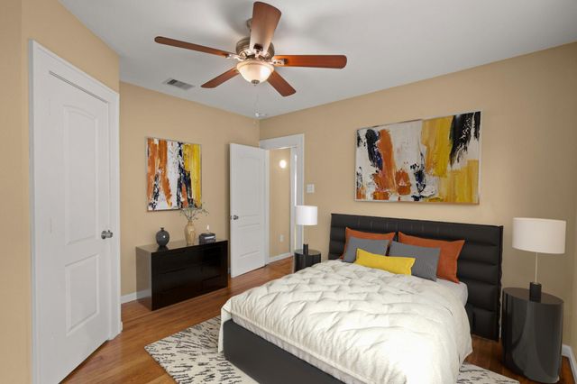 502 Dell Court, Houston, TX 77009
