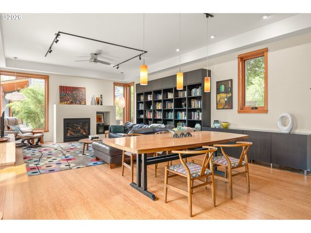 1455 E 23rd Ave, Eugene, OR 97403