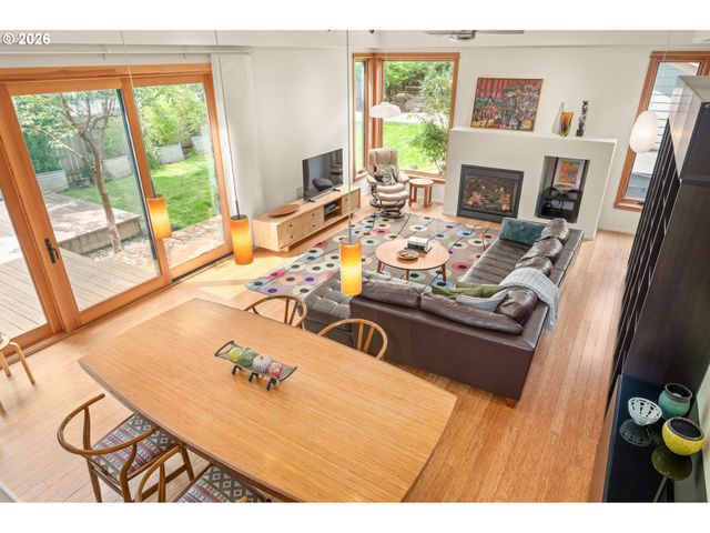 1455 E 23rd Ave, Eugene, OR 97403