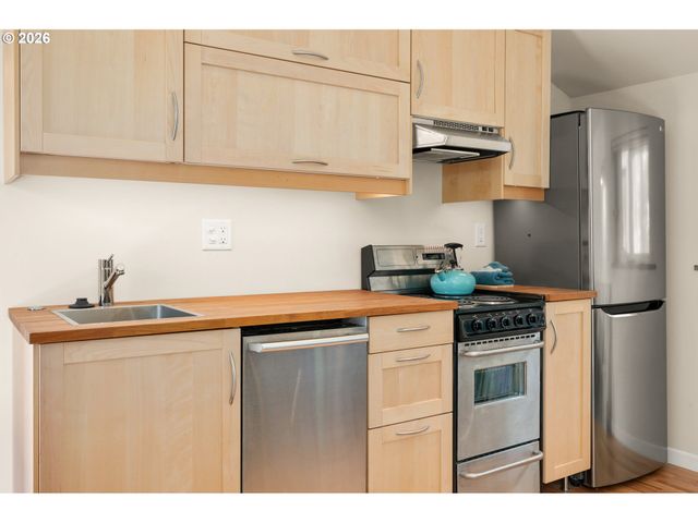 1455 E 23rd Ave, Eugene, OR 97403