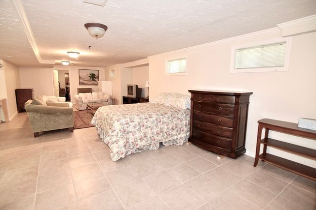 80 Pine Hill Blvd 80, Mashpee, MA 02649
