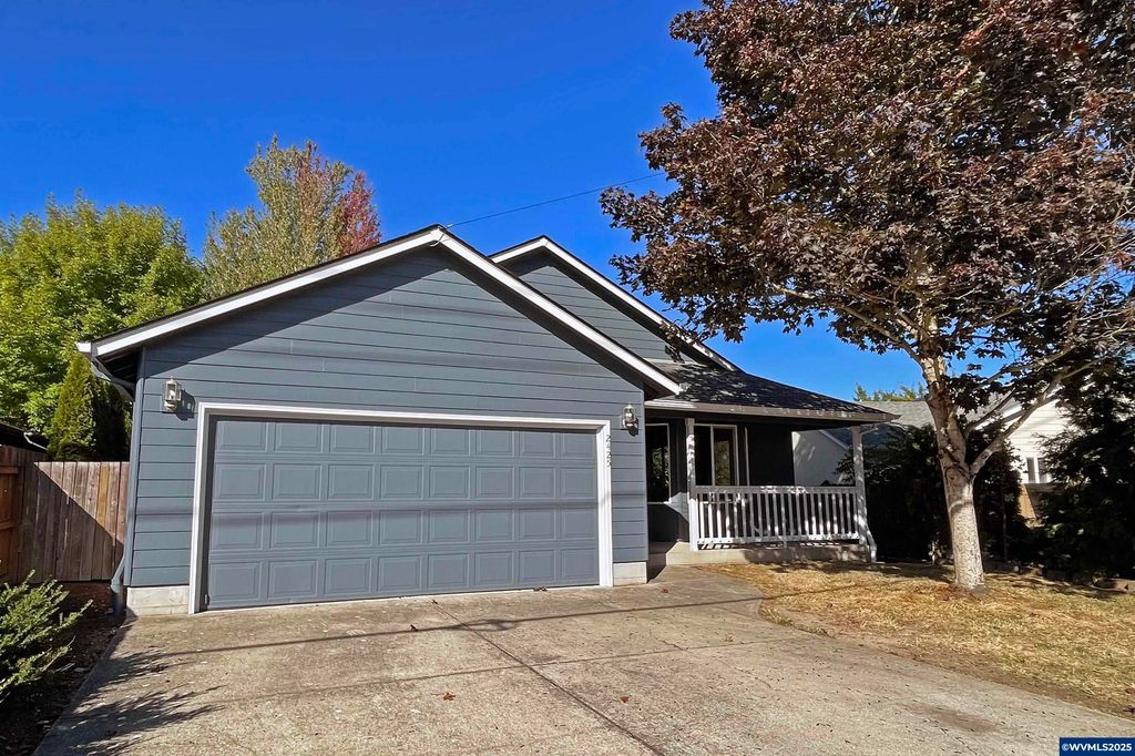 2425 Brown Rd NE, Salem, OR 97305