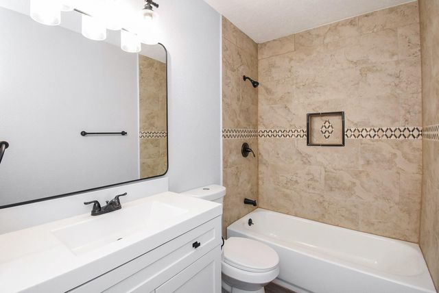 13306 Innshire Lane, Houston, TX 77045