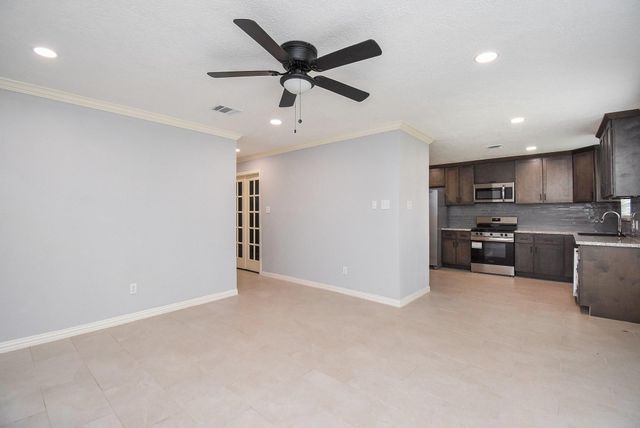 13306 Innshire Lane, Houston, TX 77045