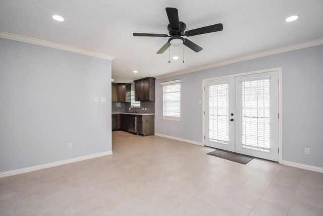 13306 Innshire Lane, Houston, TX 77045