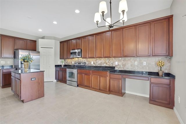 10536 CORAL KEY AVENUE, Tampa, FL 33647