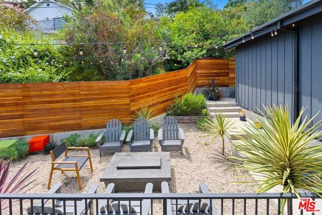 1919 Pinehurst Road, Los Angeles, CA 90068