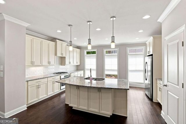 7850 Laurel Crest Drive, Johns Creek, GA 30024