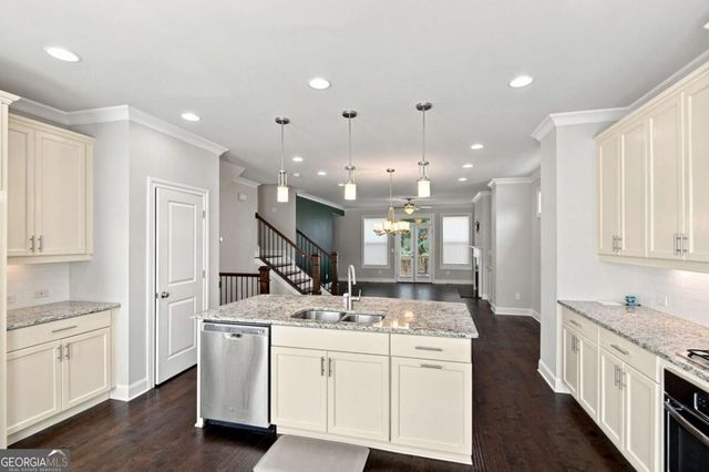 7850 Laurel Crest Drive, Johns Creek, GA 30024