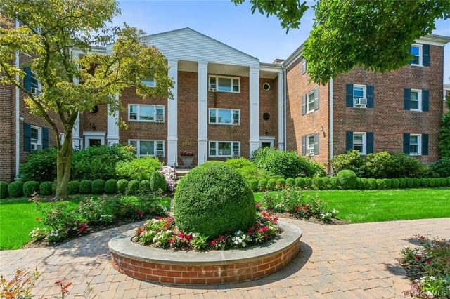 1833 Palmer Avenue 2F, Larchmont, NY 10538