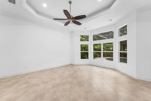 10582 Whitewind Circle, Boynton Beach, FL 33473