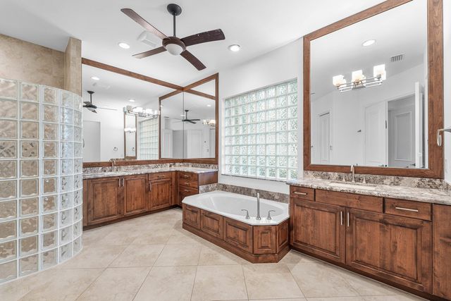 10582 Whitewind Circle, Boynton Beach, FL 33473