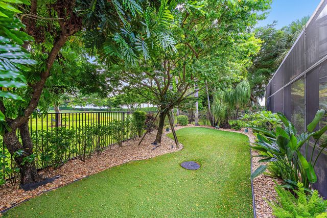 10582 Whitewind Circle, Boynton Beach, FL 33473
