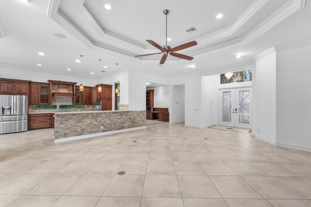 10582 Whitewind Circle, Boynton Beach, FL 33473