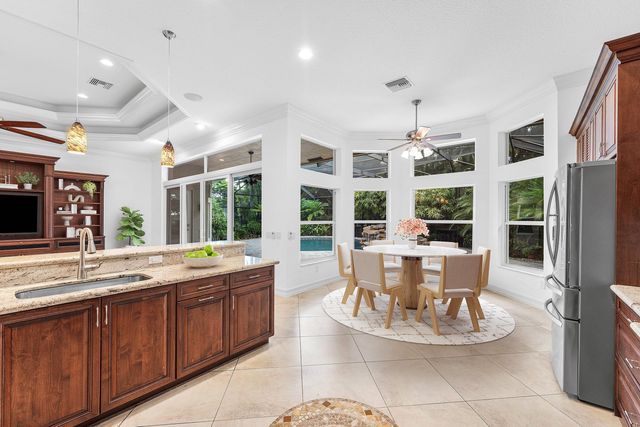 10582 Whitewind Circle, Boynton Beach, FL 33473