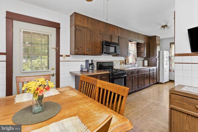 26 BEAL ST, Hamilton, NJ 08610