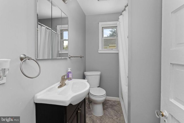 26 BEAL ST, Hamilton, NJ 08610