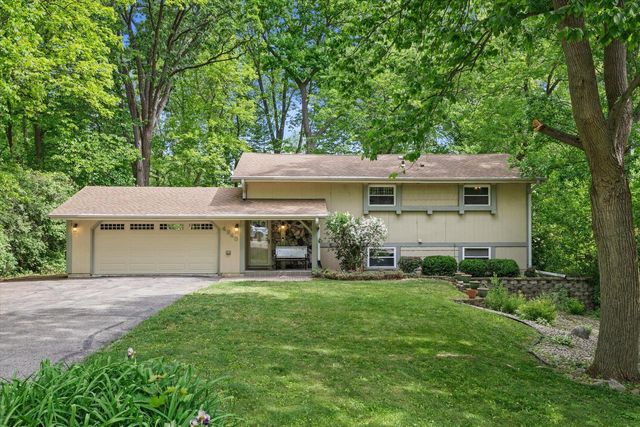 4948 Deerwood DRIVE, Mount Pleasant, WI 53406
