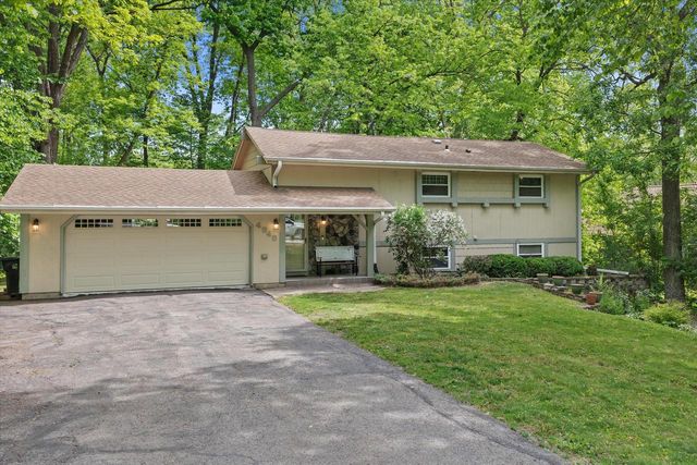 4948 Deerwood DRIVE, Mount Pleasant, WI 53406