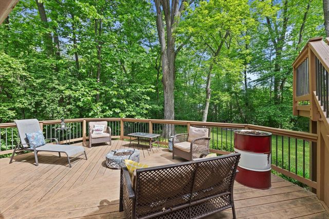 4948 Deerwood DRIVE, Mount Pleasant, WI 53406