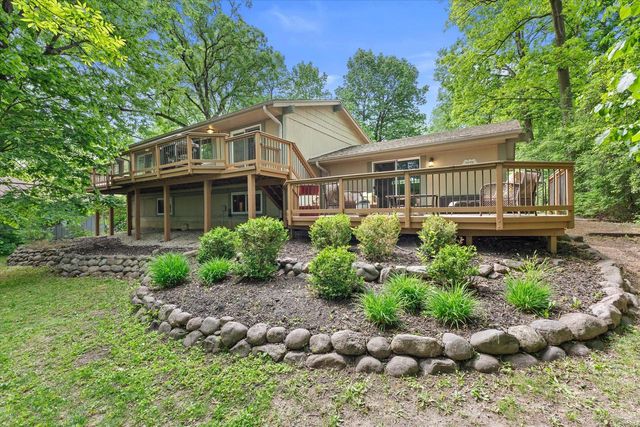 4948 Deerwood DRIVE, Mount Pleasant, WI 53406