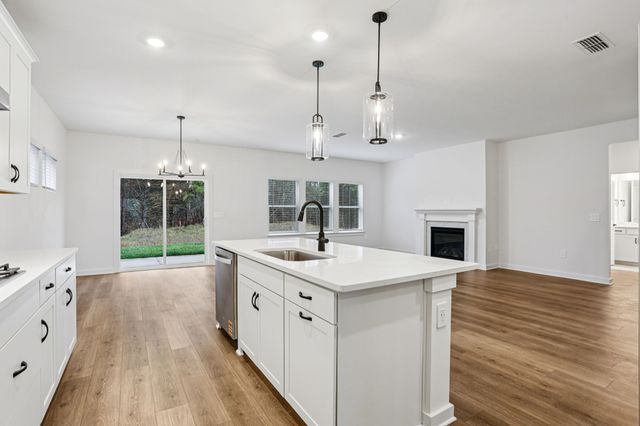 108 Vanguard Drive, La Vergne, TN 37086