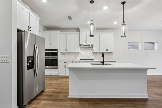 108 Vanguard Drive, La Vergne, TN 37086