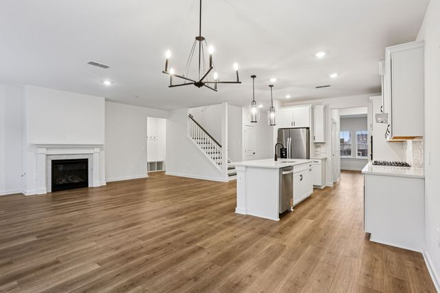 108 Vanguard Drive, La Vergne, TN 37086