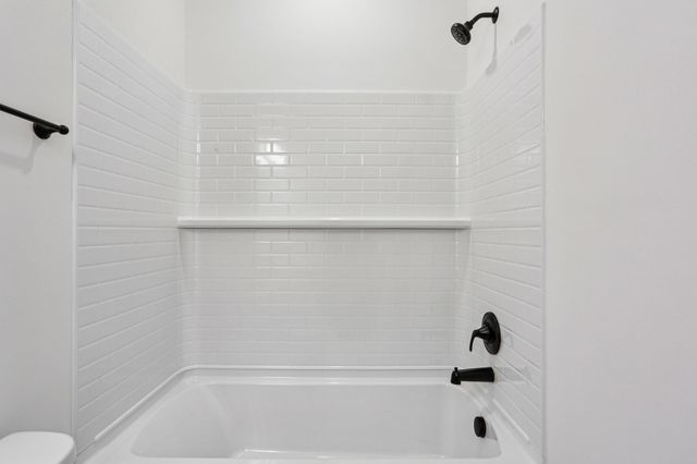 108 Vanguard Drive, La Vergne, TN 37086