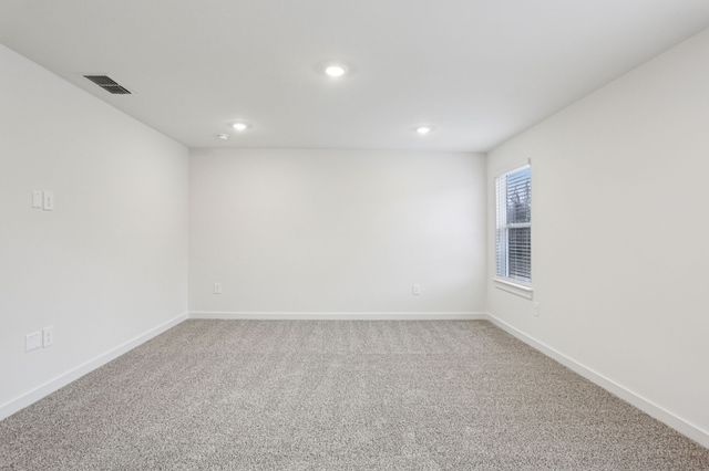 108 Vanguard Drive, La Vergne, TN 37086