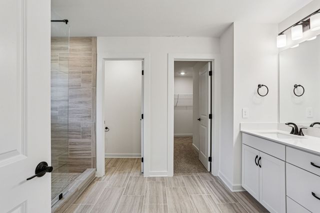 108 Vanguard Drive, La Vergne, TN 37086