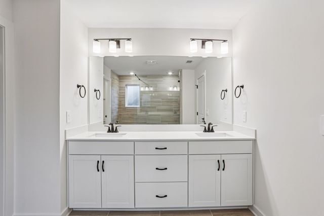 108 Vanguard Drive, La Vergne, TN 37086