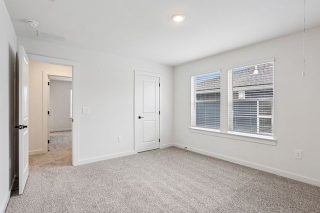 108 Vanguard Drive, La Vergne, TN 37086