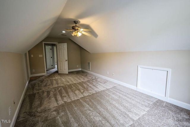 10 London Way, Spring Lake, NC 28390