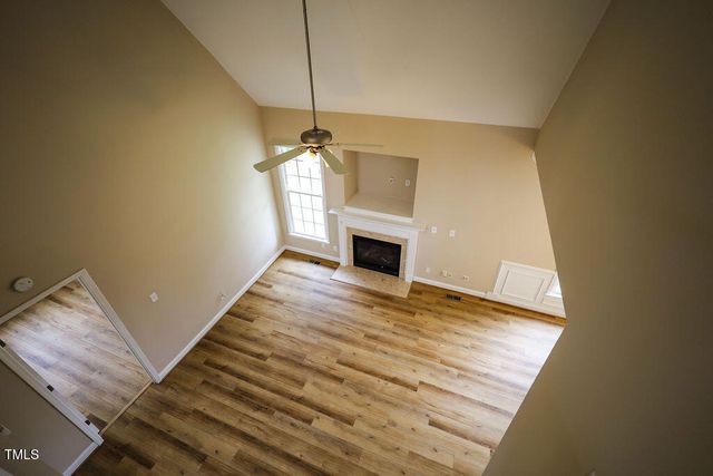 10 London Way, Spring Lake, NC 28390