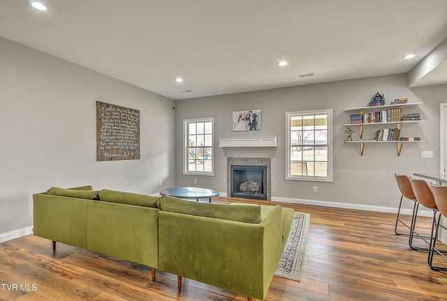 1975 Erwin Highway, Greeneville, TN 37745