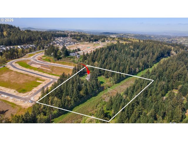 10534 Se VRADENBURG Rd, Happy Valley, OR 97086
